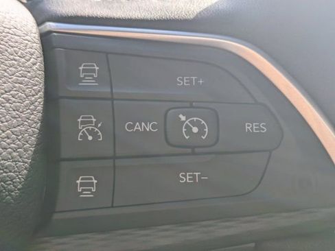 New 2025 Jeep Grand Cherokee Altitude image 23