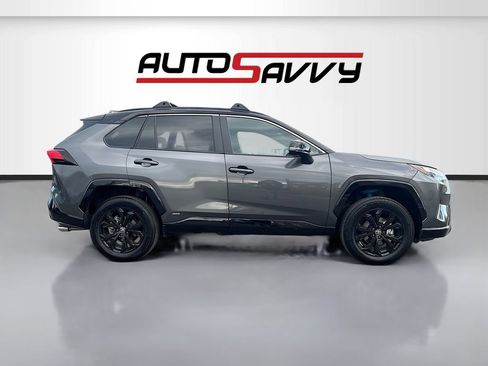 Used 2025 Toyota RAV4 XSE w/ Weather Package image 8