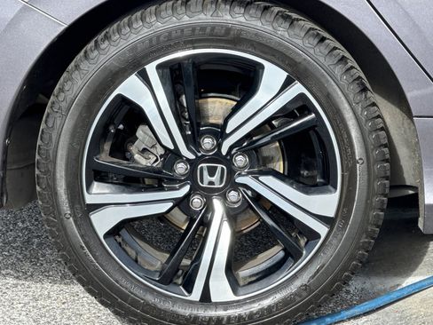 Used 2016 Honda Civic Touring image 11