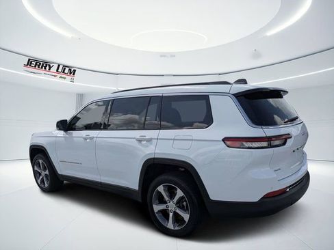 Used 2025 Jeep Grand Cherokee L Limited w/ Trailer Tow Package AWD/4WD image 5