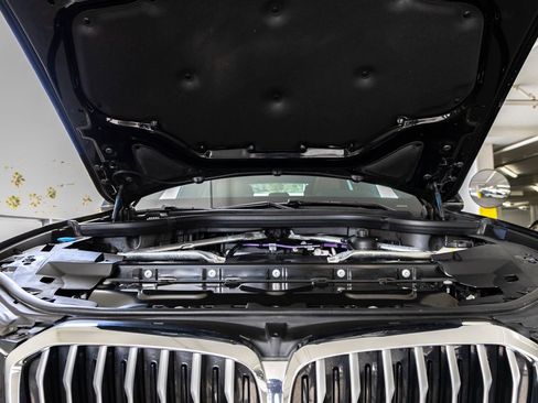 Used 2023 BMW X5 xDrive40i w/ Premium Package image 31