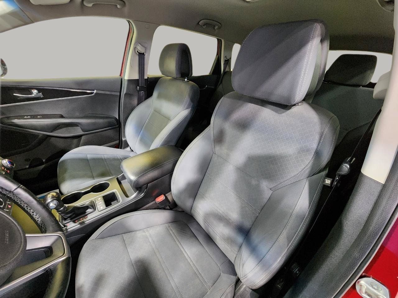 Used 2016 Kia Sorento AWD w/ LX Convenience Package image 13