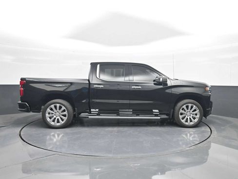 Used 2021 Chevrolet Silverado 1500 High Country w/ Technology Package AWD/4WD image 9