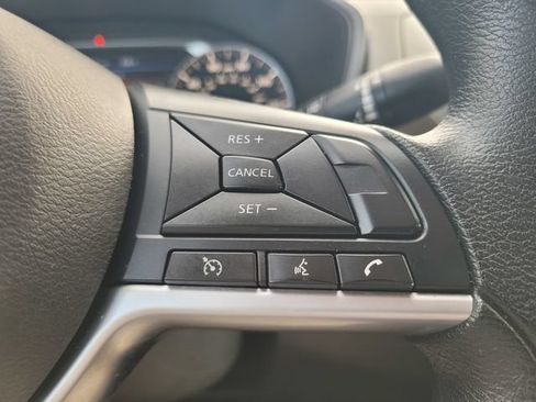 Used 2024 Nissan Altima 2.5 SV FWD image 27
