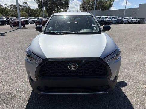 Certified 2025 Toyota Corolla Cross L FWD image 6
