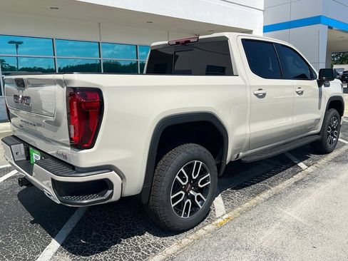 New 2026 GMC Sierra 1500 AT4 w/ AT4 Premium Package AWD/4WD image 4