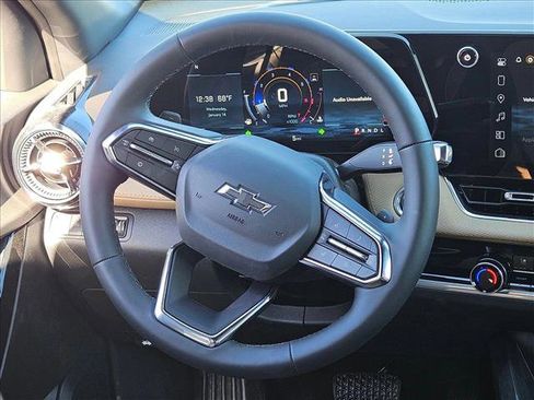 New 2026 Chevrolet Equinox ACTIV w/ Convenience Package III image 11