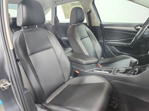 Used 2019 Volkswagen Jetta SE FWD image 38