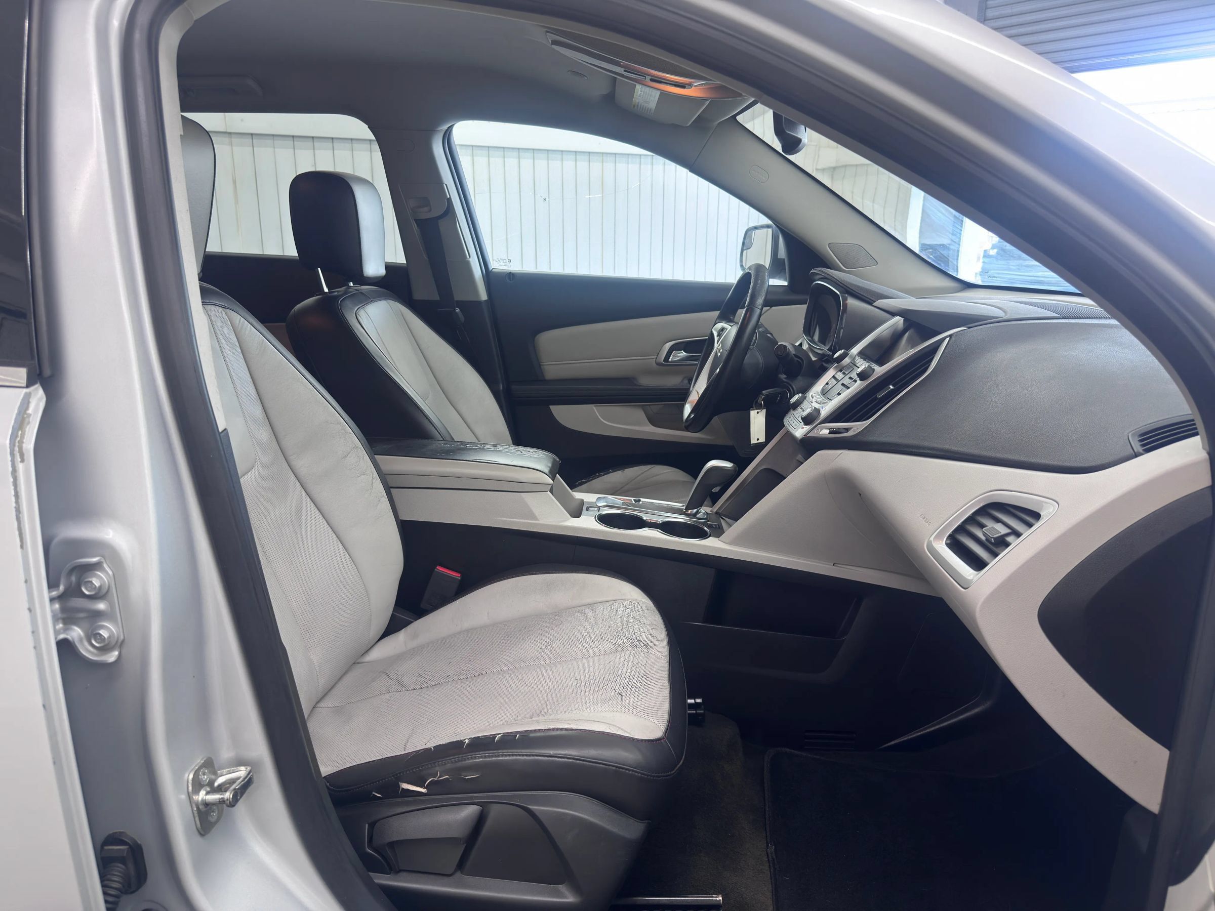 Used 2013 GMC Terrain SLT FWD image 10