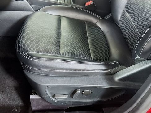 Used 2020 Ford Escape SEL image 23