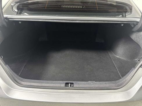 Used 2023 Toyota Camry SE image 29