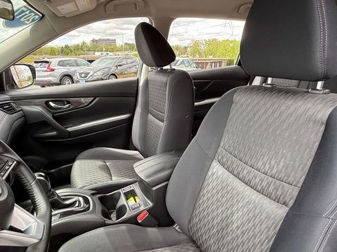Used 2017 Nissan Rogue SV AWD/4WD image 22