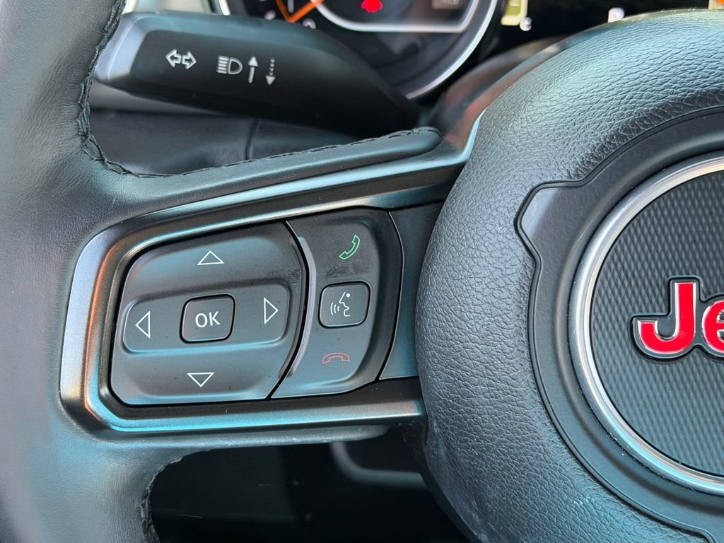 Certified 2021 Jeep Gladiator Sport AWD/4WD image 12