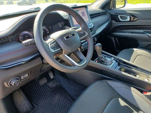 Used 2024 Jeep Compass Trailhawk w/ Trailhawk Elite Group AWD/4WD image 15