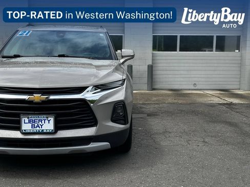 Used 2021 Chevrolet Blazer LT AWD/4WD image 2