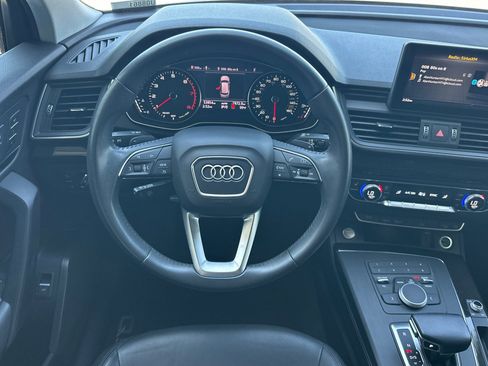 Used 2020 Audi Q5 2.0T Premium w/ Convenience Package AWD/4WD image 14