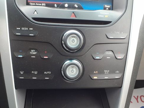 Used 2011 Ford Explorer XLT w/ 202A Rapid Spec Order Code AWD/4WD image 25