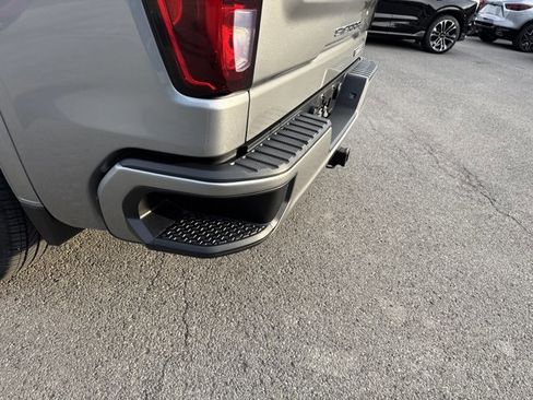 Used 2024 GMC Sierra 1500 Elevation image 7