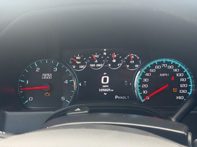 Used 2017 GMC Sierra 2500 Denali w/ Duramax Plus Package AWD/4WD image 32