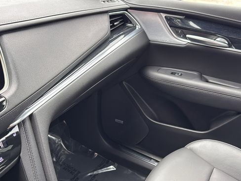 Certified 2025 Cadillac XT5 Premium Luxury image 27