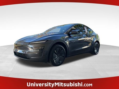 Used 2026 Tesla Model Y 2WD image 1