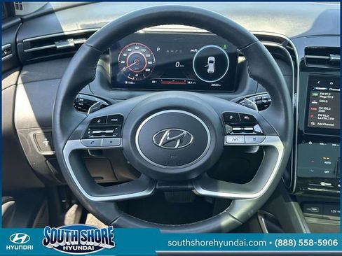Certified 2023 Hyundai Tucson Limited AWD/4WD image 16