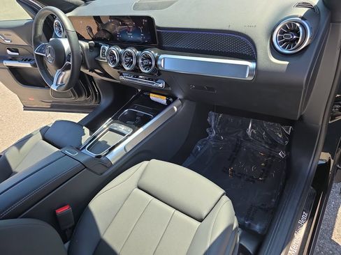 Certified 2025 Mercedes-Benz GLB 250 4MATIC image 13