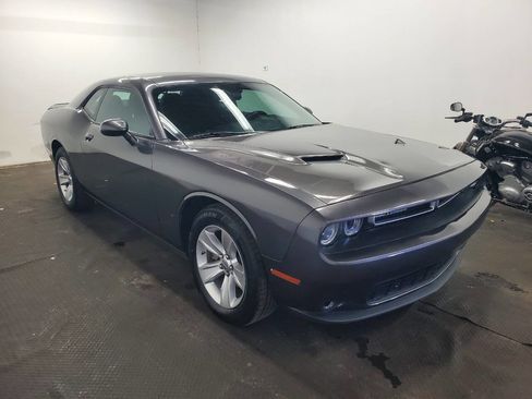 Used 2023 Dodge Challenger SXT RWD image 3