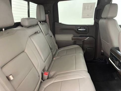 Used 2022 GMC Sierra 1500 SLT w/ SLT Premium Plus Package AWD/4WD image 16