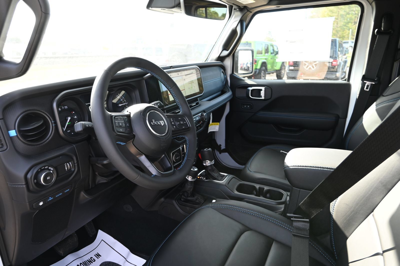New 2025 Jeep Wrangler Unlimited Rubicon 4xe w/ Safety Group AWD/4WD image 8
