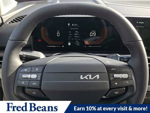 New 2026 Kia Sportage EX image 13