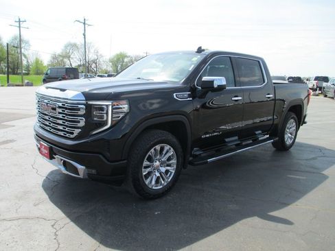 Used 2024 GMC Sierra 1500 Denali image 12