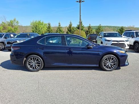 Certified 2022 Toyota Camry XLE w/ Navigation Upgrade Package FWD image 7