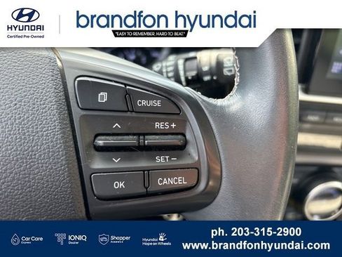 Used 2022 Hyundai Venue SEL FWD image 15