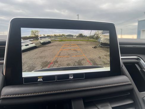 Used 2021 GMC Yukon AT4 AWD/4WD image 28