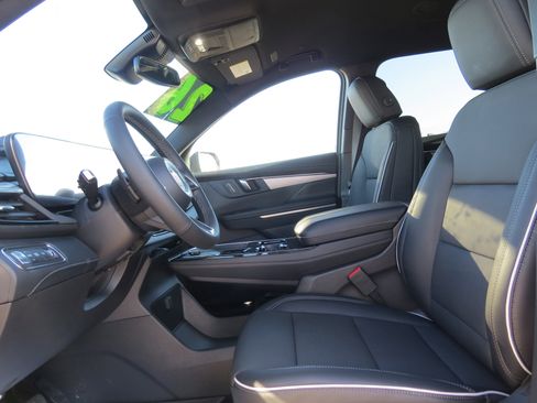 New 2026 Buick Enclave Preferred w/ LPO, Floor Liner Package image 14