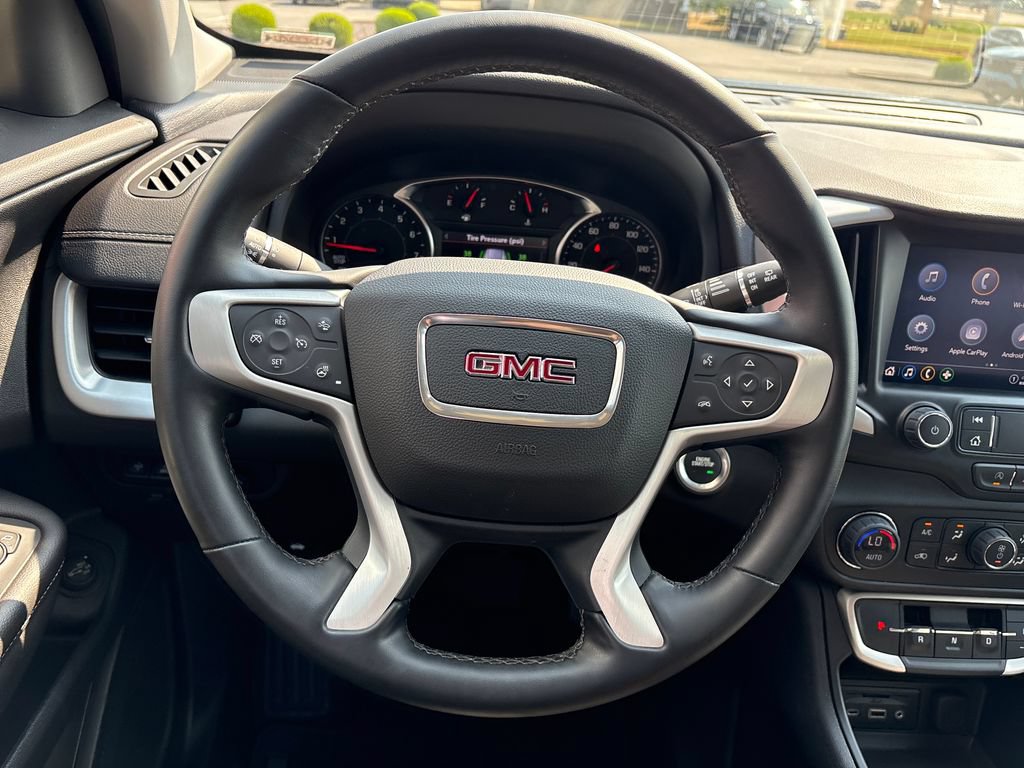 Used 2023 GMC Terrain SLT w/ Tech Package FWD image 14