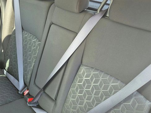 Used 2025 Mitsubishi Outlander Sport LE image 16