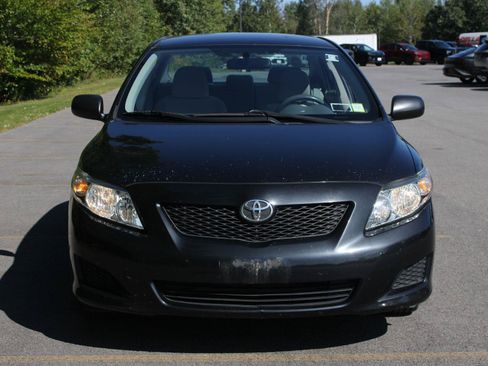 Used 2009 Toyota Corolla w/ Preferred Accessory Pkg FWD image 2