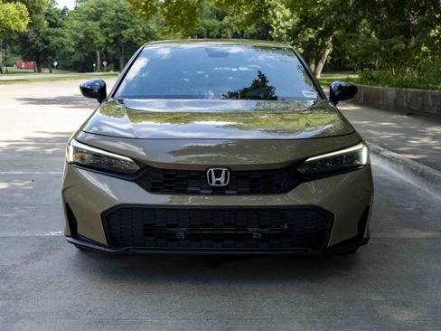 Used 2025 Honda Civic Sport image 3