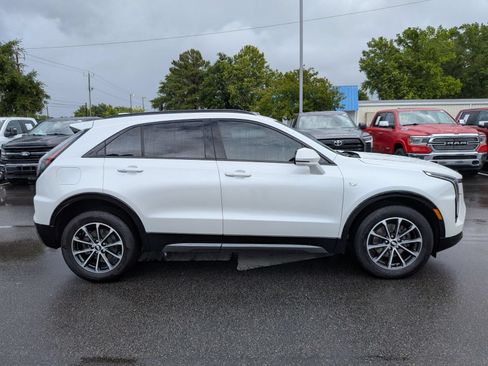 Used 2024 Cadillac XT4 Sport w/ Cold Weather Package FWD image 2