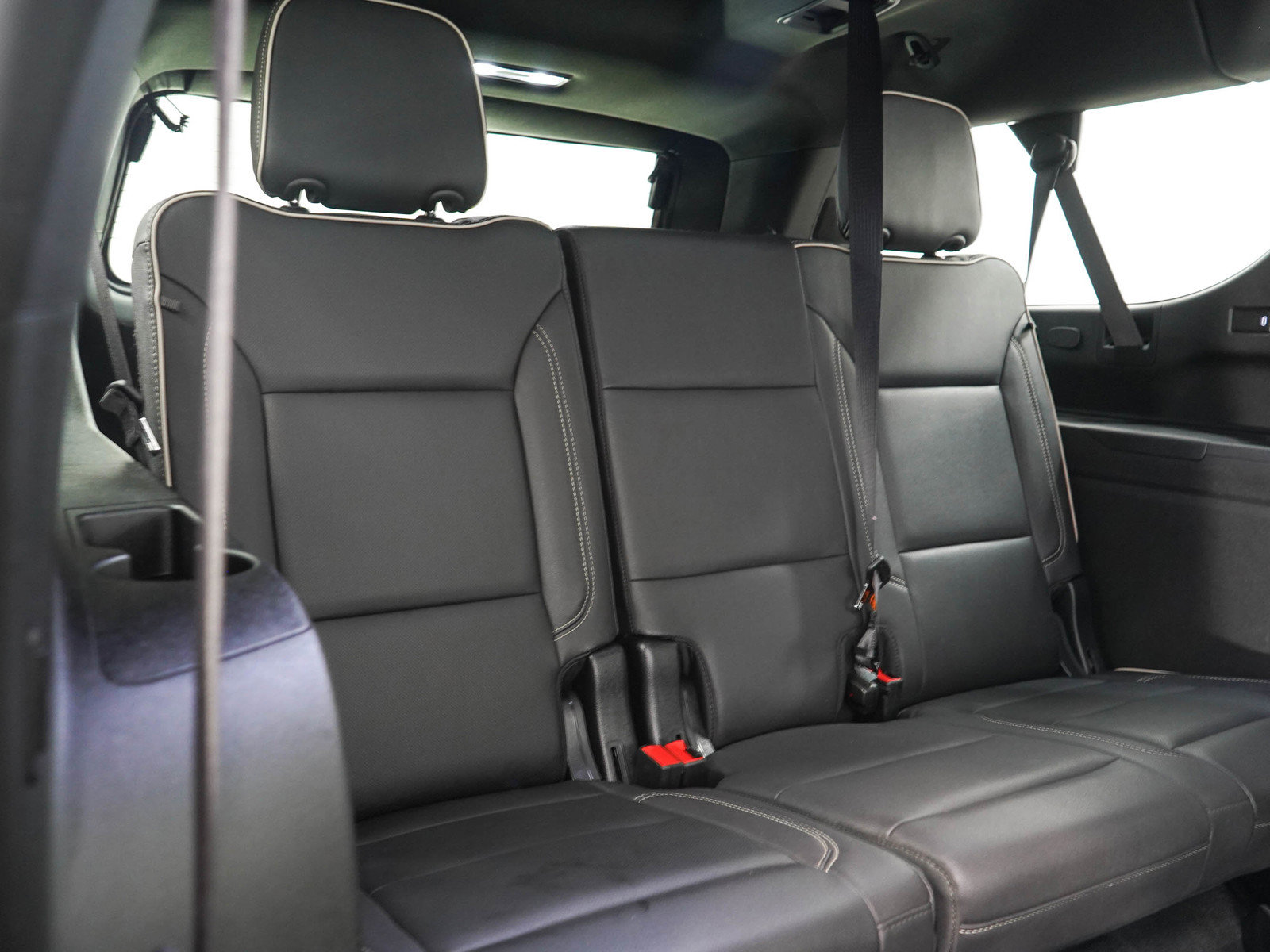 Used 2023 GMC Yukon XL SLT w/ SLT Premium Package AWD/4WD image 15