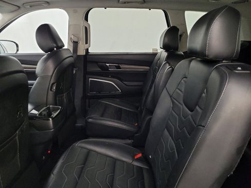 Used 2020 Kia Telluride SX w/ SX Prestige Package image 18
