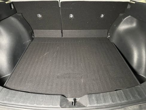 Used 2022 Toyota Corolla Cross L AWD/4WD image 22