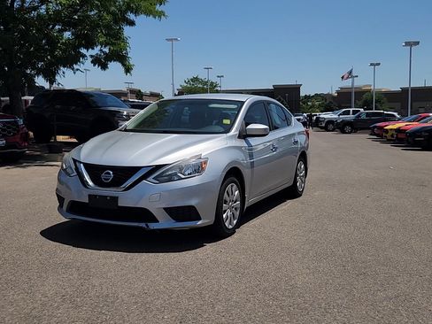Used 2016 Nissan Sentra S FWD image 2