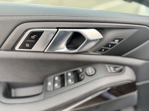 Used 2020 BMW X5 xDrive40i w/ Convenience Package image 21