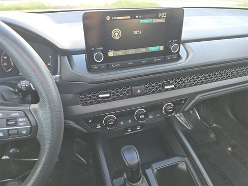 Used 2023 Honda Accord EX image 29