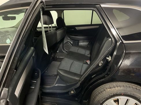 Used 2019 Subaru Outback 2.5i Premium w/ Popular Package #2 AWD/4WD image 33