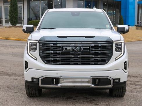Used 2023 GMC Sierra 1500 Denali Ultimate AWD/4WD image 2