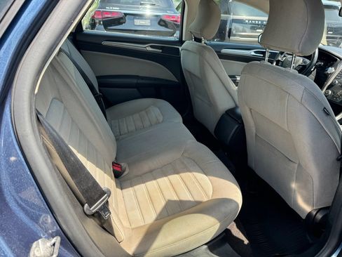 Used 2019 Ford Fusion S FWD image 11